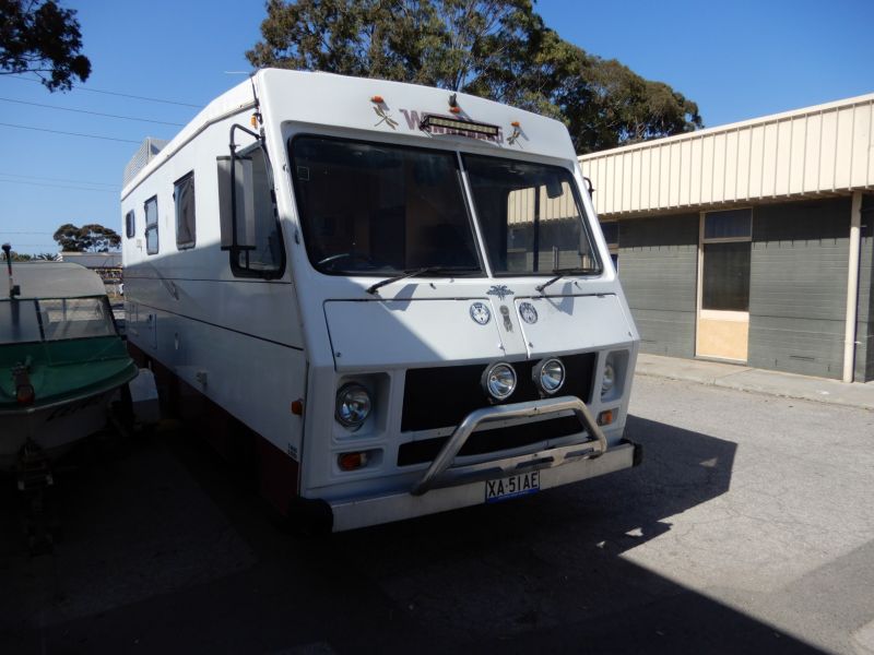 WINNABAGO canter RV