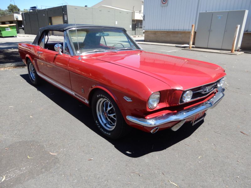 MUSTANG GT CONVERTIBLE